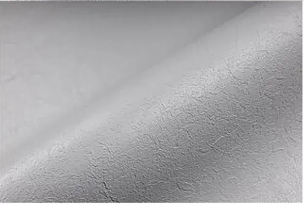 81116706F_1363935_RELIEF_gris_clair.jpg